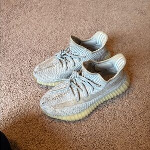 Adidas Yeezy Boost 350 V2 Sneakers